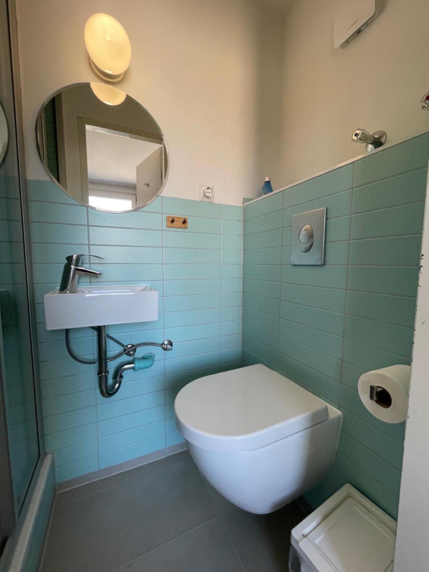 Weltempfaenger Backpacker Hostel Кёльн Экстерьер фото